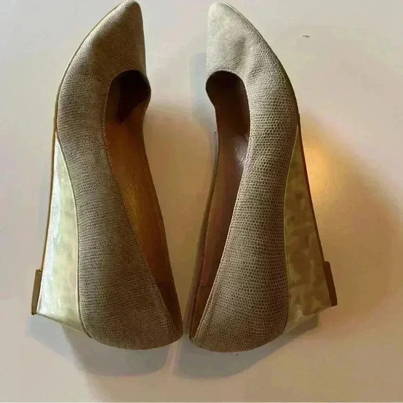 Stuart Weitzman Wedge Heel Dress Flat, Cream Textured Leather with Pearled Heel - Picture 6 of 11